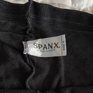 SPANX Classic Black Long-Line Smoother, Size F!